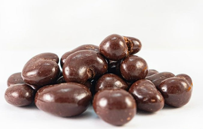 Cashew Covered in Dark Chocolate